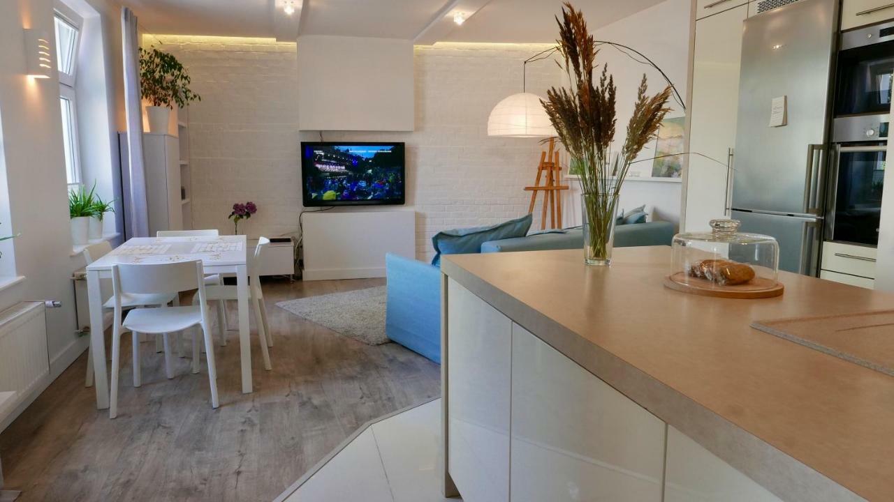 Chill Apartment กดัญสก์ ภายนอก รูปภาพ