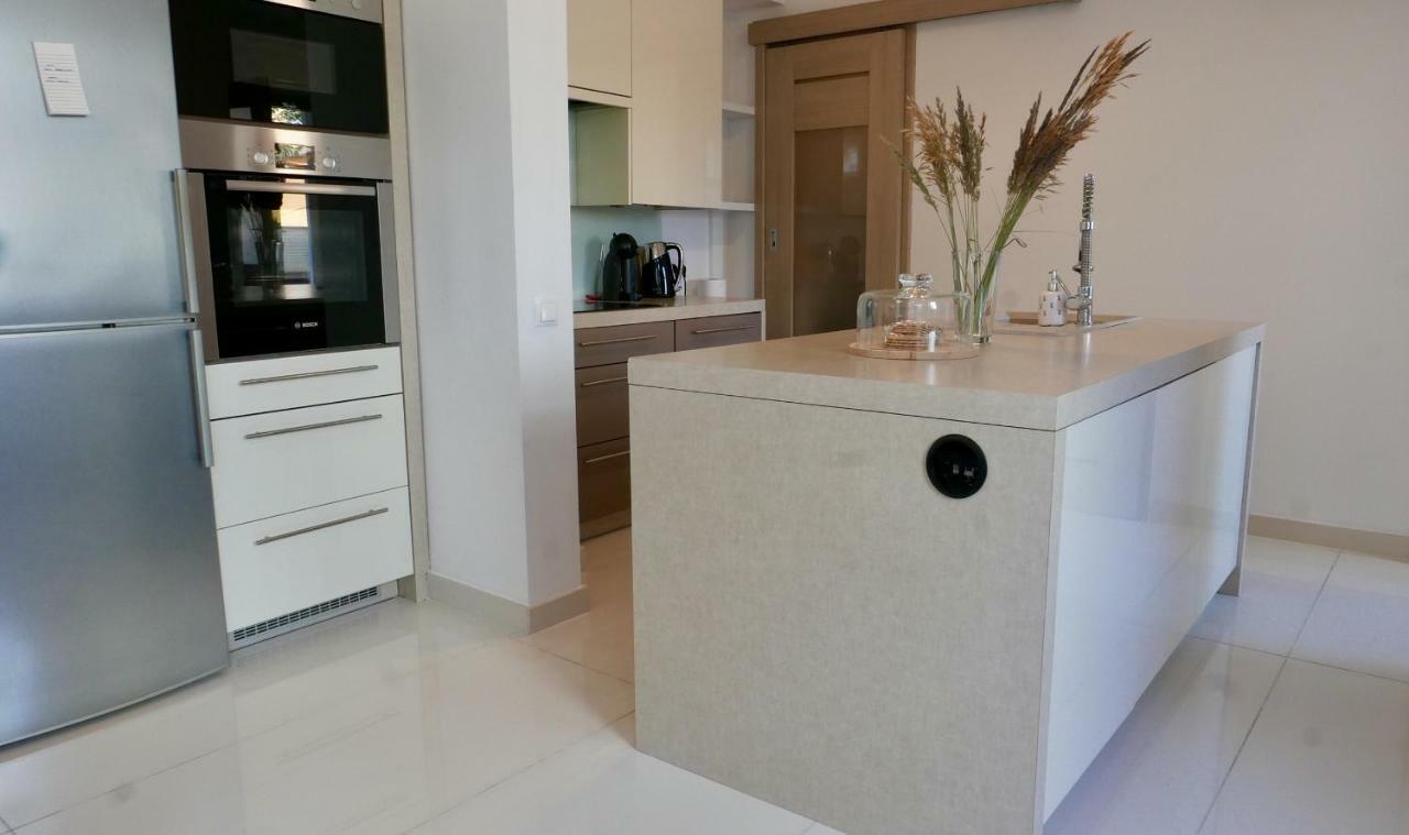 Chill Apartment กดัญสก์ ภายนอก รูปภาพ