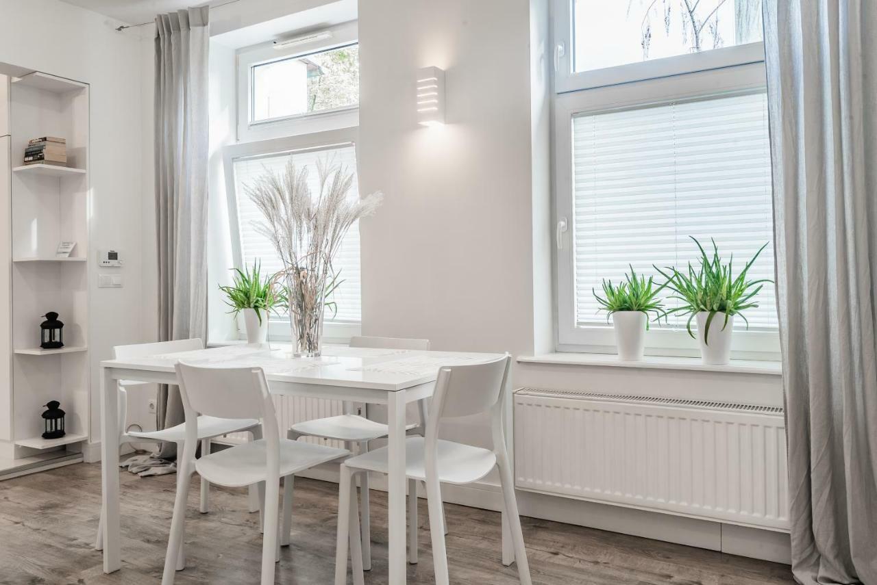 Chill Apartment กดัญสก์ ภายนอก รูปภาพ